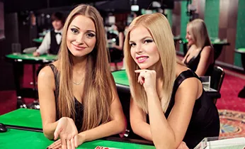 Chú gà chọi dũng mãnh, biểu tượng của đá gà tại e2betvip nhà cái